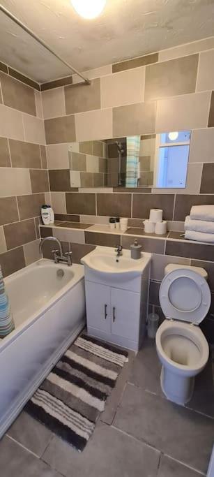 Private 2 Bed Flat Close To Excel & City Airport Londres Exterior foto