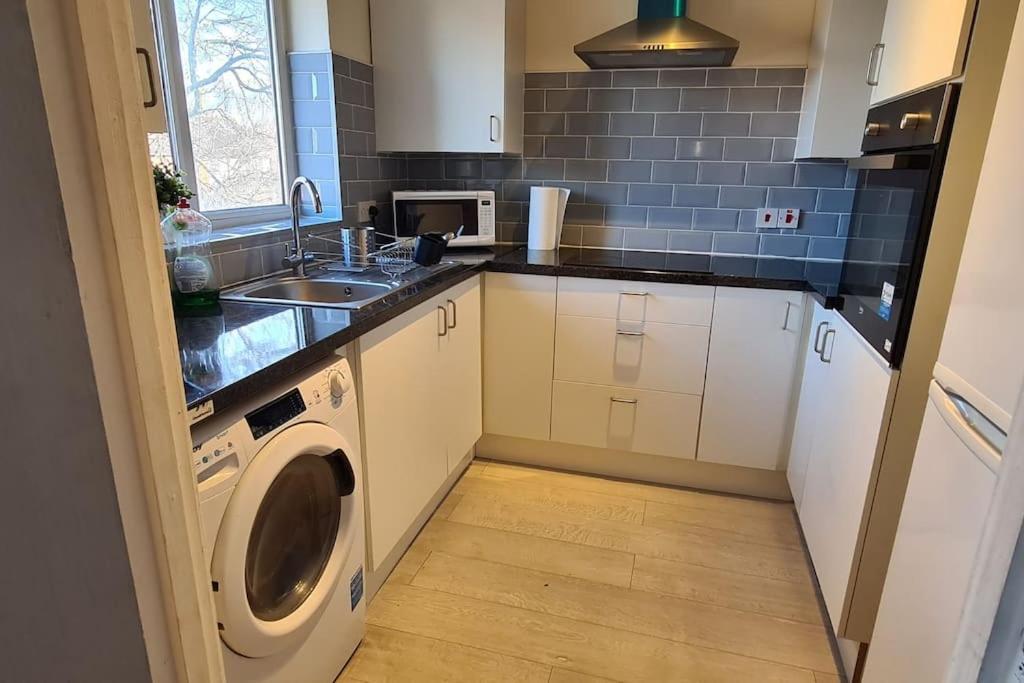 Private 2 Bed Flat Close To Excel & City Airport Londres Exterior foto